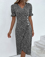 Gloria - Fresh V-Neck Dress with Floral Pattern