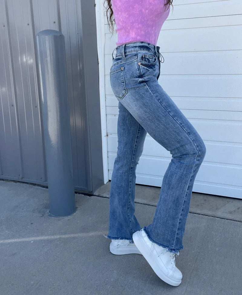 Dames Bootcut Jeans | Hoge Taille | Dubbele Knop & Gerafelde Zoom
