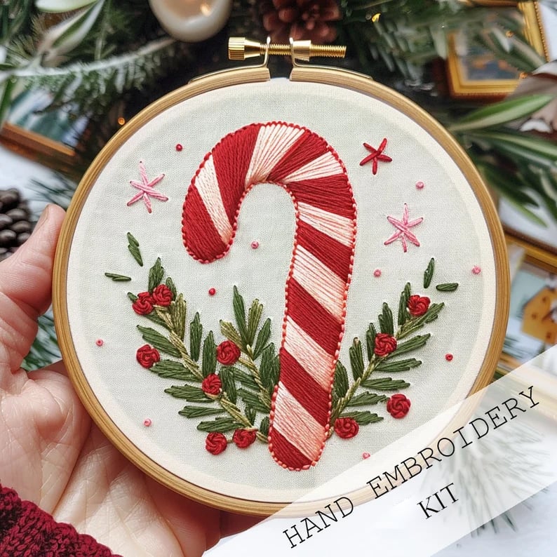 Kerst Borduurpakket | Winterdorp Sneeuwlandschap | Handwerk Set met Ring, Garen en Naalden