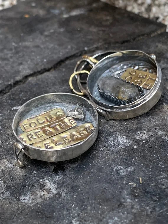 Zilveren Hanger met Geheim Vakje | Spirituele Locket met Drievoudige Maan & Levensboom