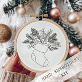 Kerst Borduurpakket | Winterdorp Sneeuwlandschap | Handwerk Set met Ring, Garen en Naalden