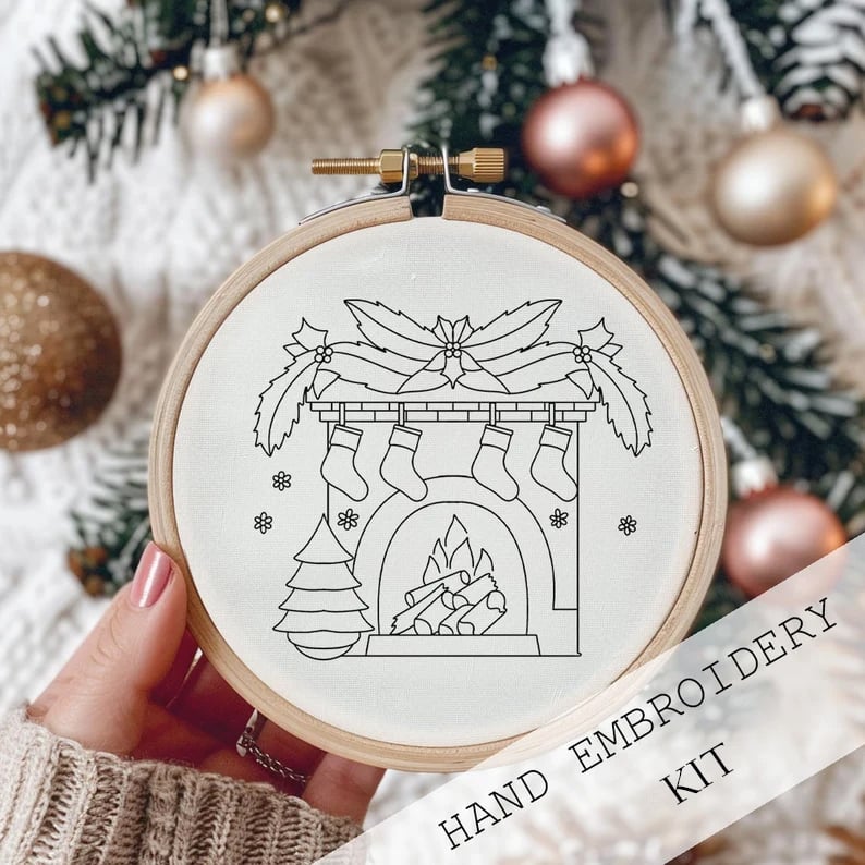 Kerst Borduurpakket | Winterdorp Sneeuwlandschap | Handwerk Set met Ring, Garen en Naalden