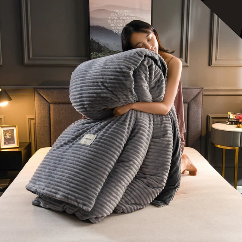 CozyCloud™ Geniet van luxe comfort met ons CozyCloud dekbed. Perfect voor een knusse nachtrust.