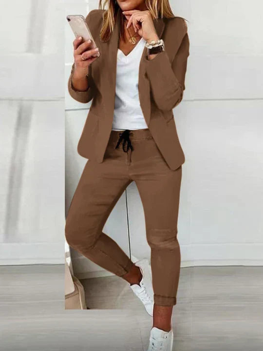 Ludovica | Elegante Tijdloze Damesblazer en Kostuum