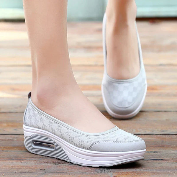 ComfortStep™ - Luxe Plateauslipper met Vulkaniseerbare Hak