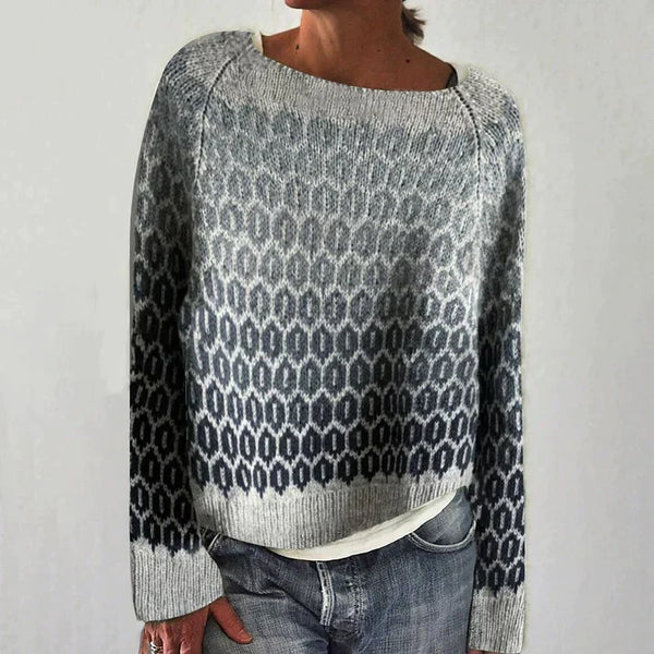 BellaKnit™ Stylish gray sweater with refined details for a fashionable look