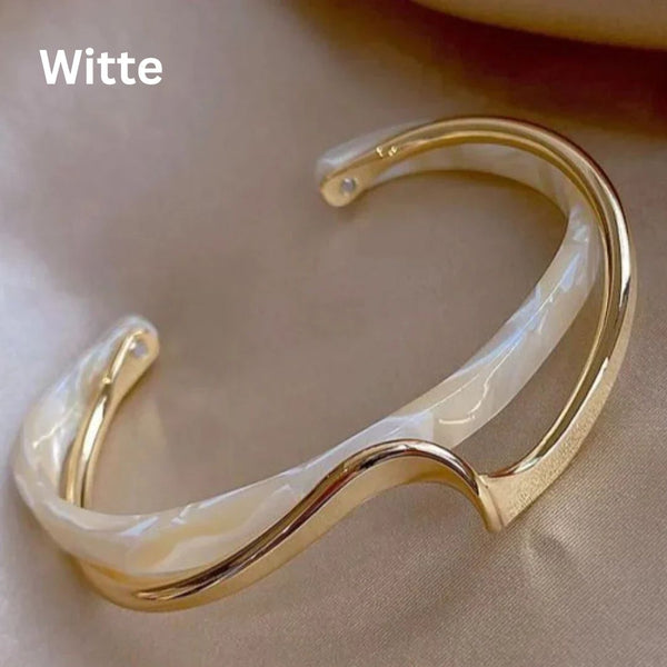 Witte Opal Elegante Gouden Armband