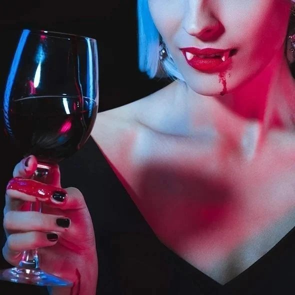 VampKlik™ Moeiteloze Vampire Transformatie