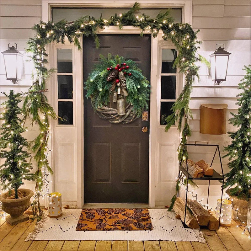 Kerstkrans | Bohemian Stijl | Wintergroen met Dennenappels, Bessen & Gouden Bellen | 45 cm