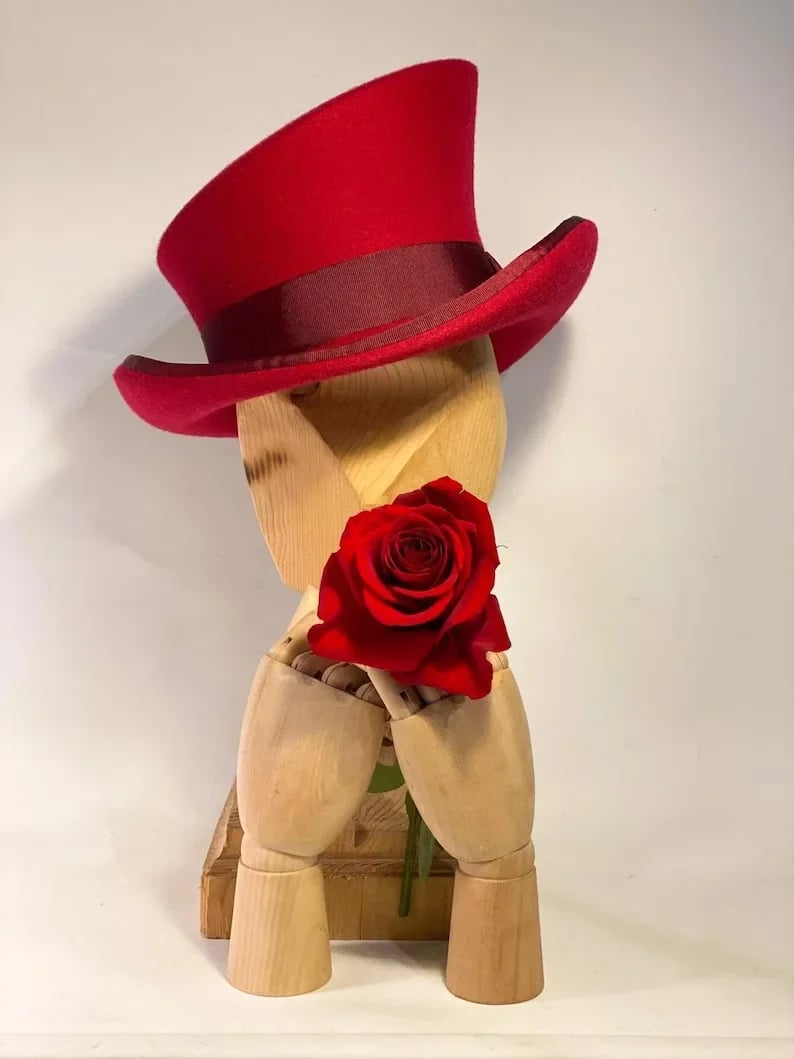 Unisex Hoge Hoed | Asymmetrisch Design | Handgemaakt | Wol Textuur | Zwart