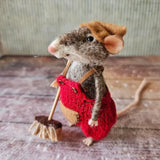 Kerst Ornament | Handgemaakte Viltmuis | Duurzaam & Decoratief