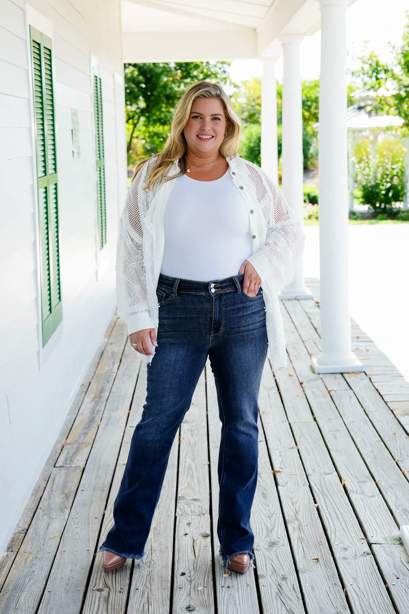 Dames Bootcut Jeans | Hoge Taille | Dubbele Knop & Gerafelde Zoom