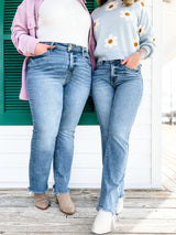 Dames Bootcut Jeans | Hoge Taille | Dubbele Knop & Gerafelde Zoom