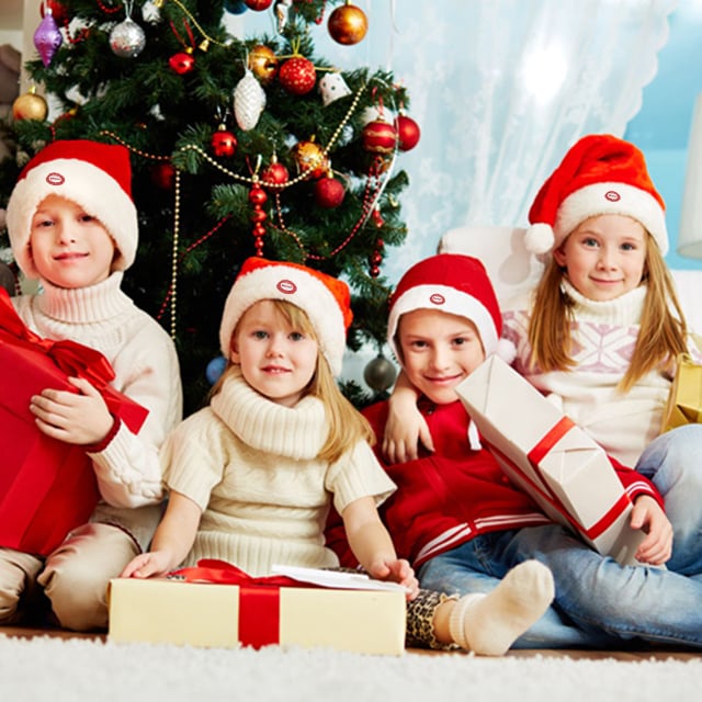 Kerstman Hoed | Zingend & Dansend | Beweegbaar met Muziek | Rood Pluche | 45 cm