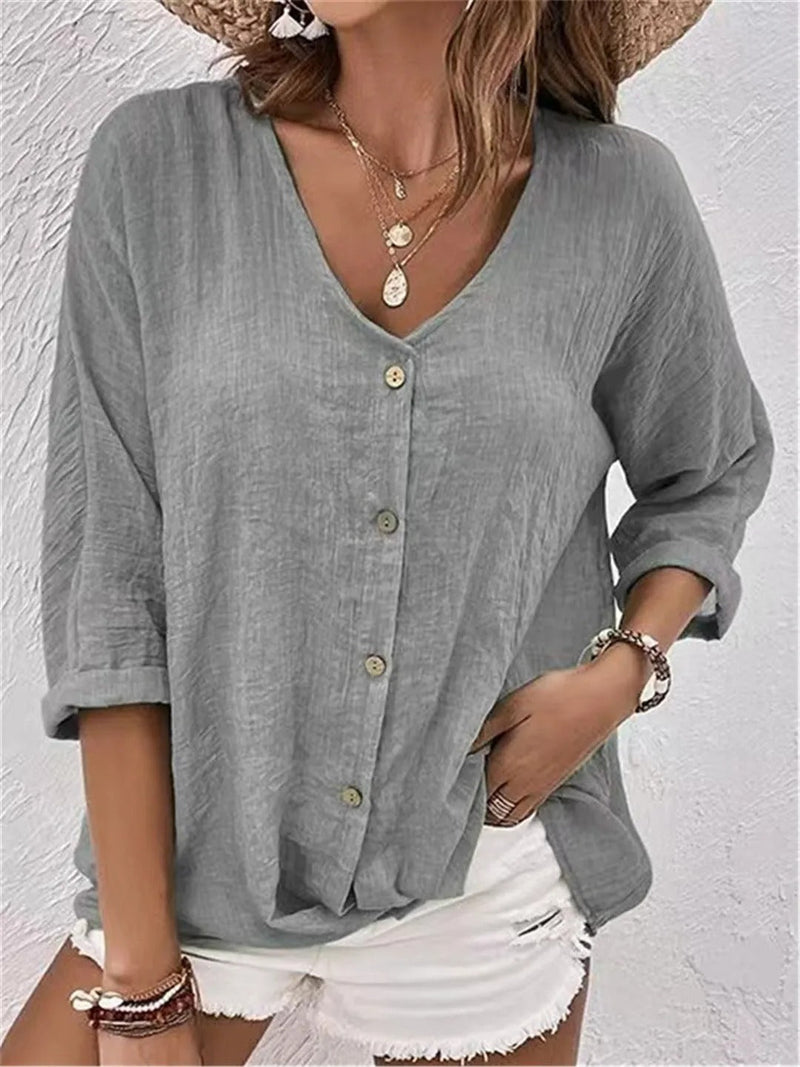 Fayo - Eenvoudige blousetop met V-hals en knoopsluiting