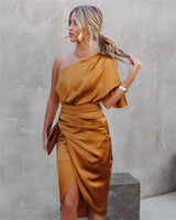 Amaya™ | Dames Satijnen One-Shoulder Cocktailjurk | Elegante Midi-Jurk met Split