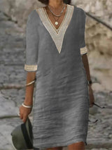 Jana - Dress with V-neck and lace details