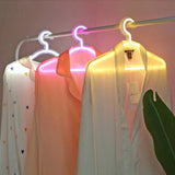 NeonHanger™ Verlicht je Garderobe