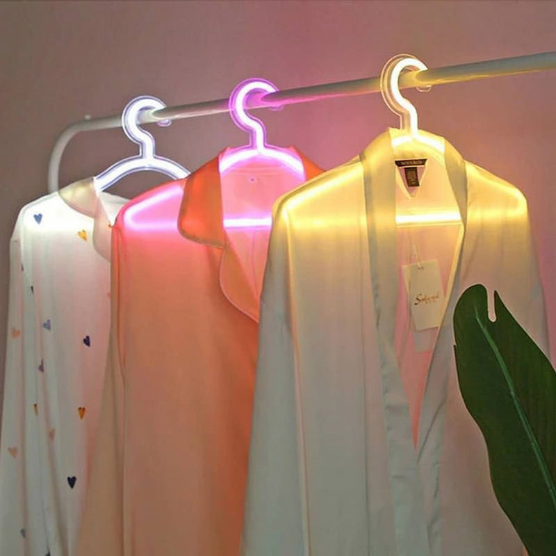 NeonHanger™ Verlicht je Garderobe